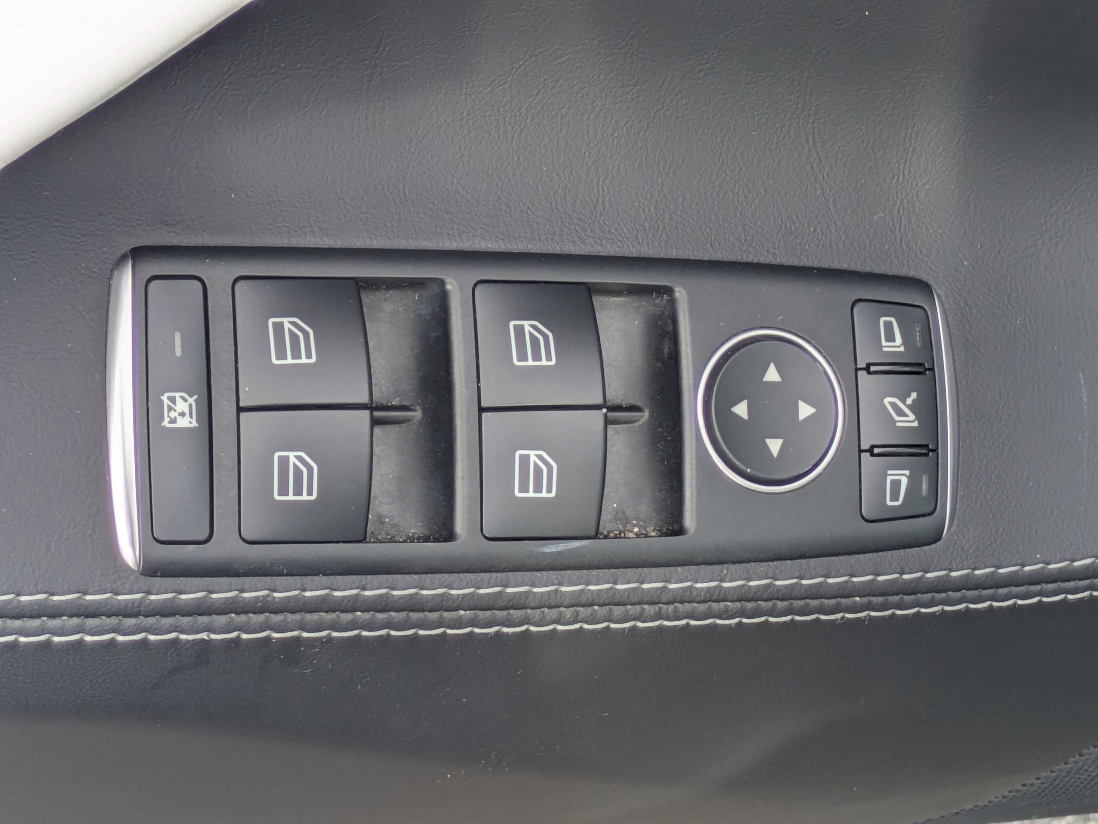 Used 2017 Tesla Model S 100D image 19