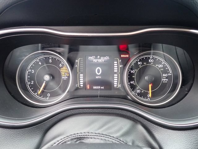Used 2020 Jeep Cherokee Latitude Plus w/ Cold Weather Group AWD/4WD image 30