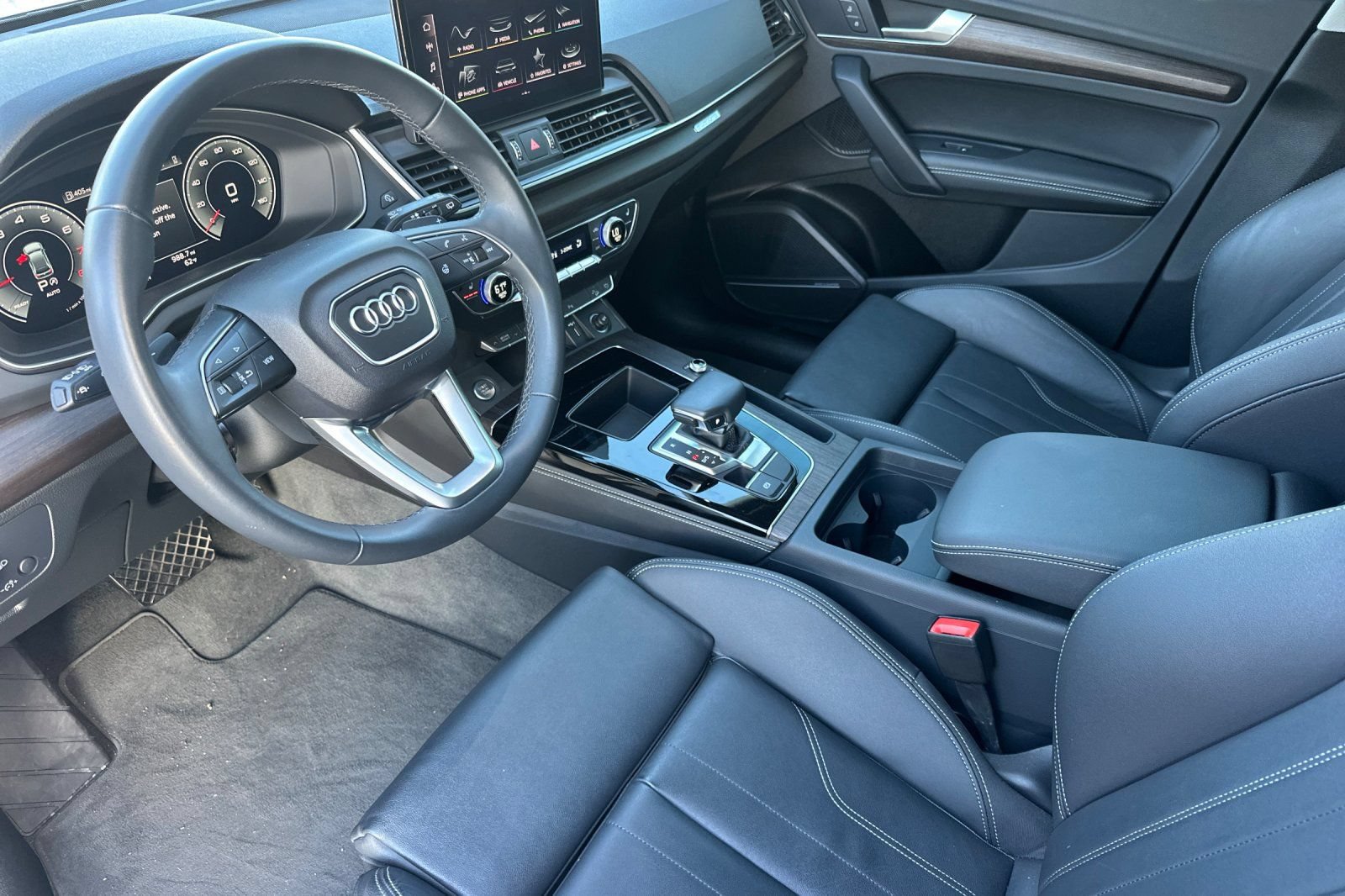 Used 2024 Audi Q5 2.0T Premium Plus w/ Premium Plus Package AWD/4WD image 10