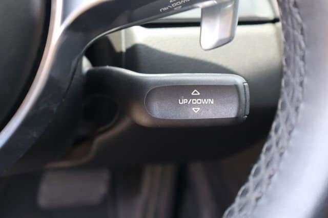 Used 2019 Porsche 718 Cayman RWD image 11