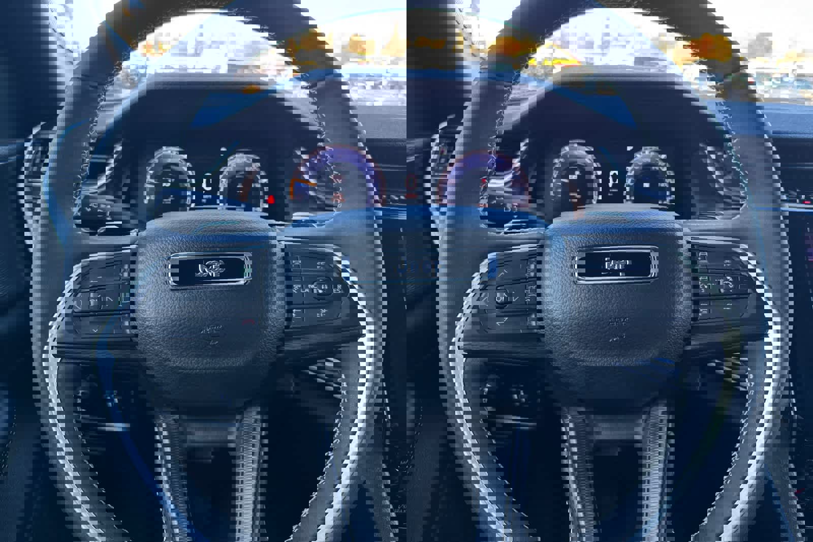 Used 2025 Jeep Grand Cherokee Laredo X w/ Luxury Tech Group I image 23