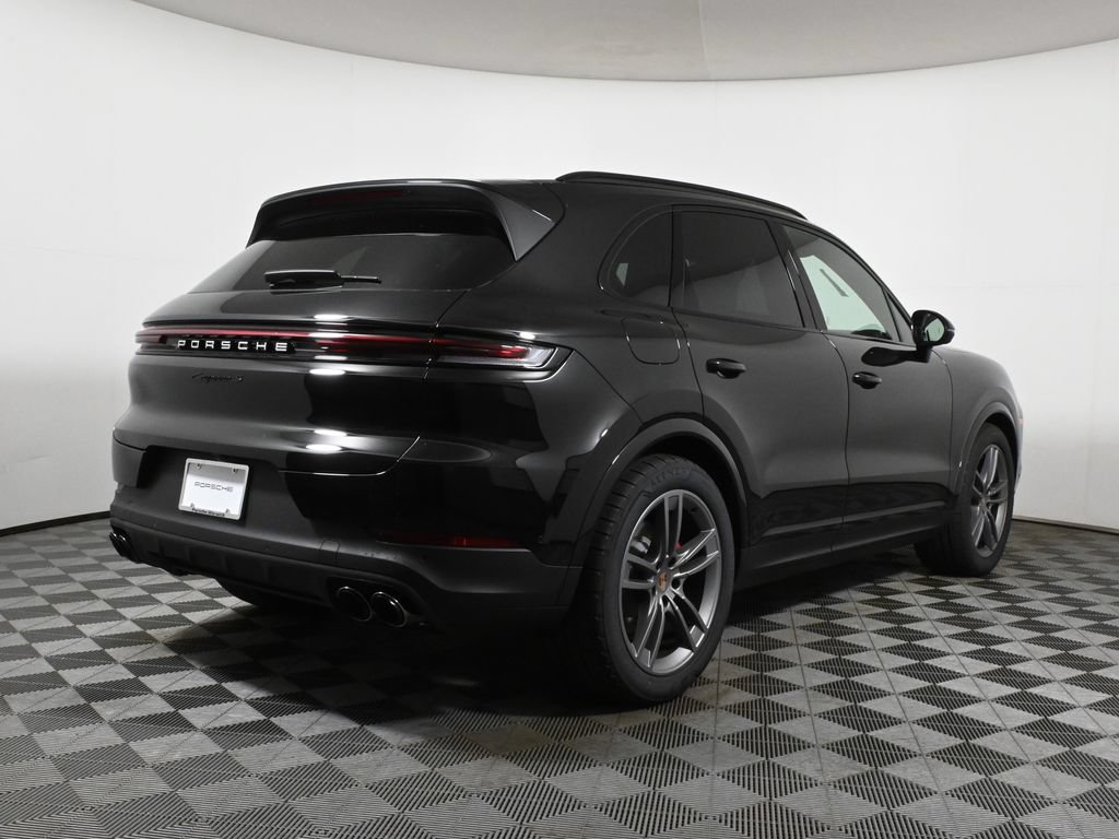 Used 2026 Porsche Cayenne S AWD/4WD image 7