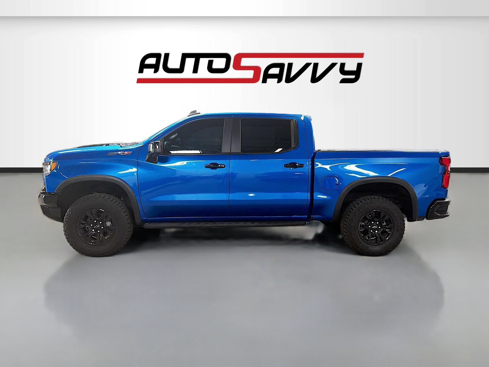 Used 2024 Chevrolet Silverado 1500 ZR2 w/ Technology Package AWD/4WD image 4