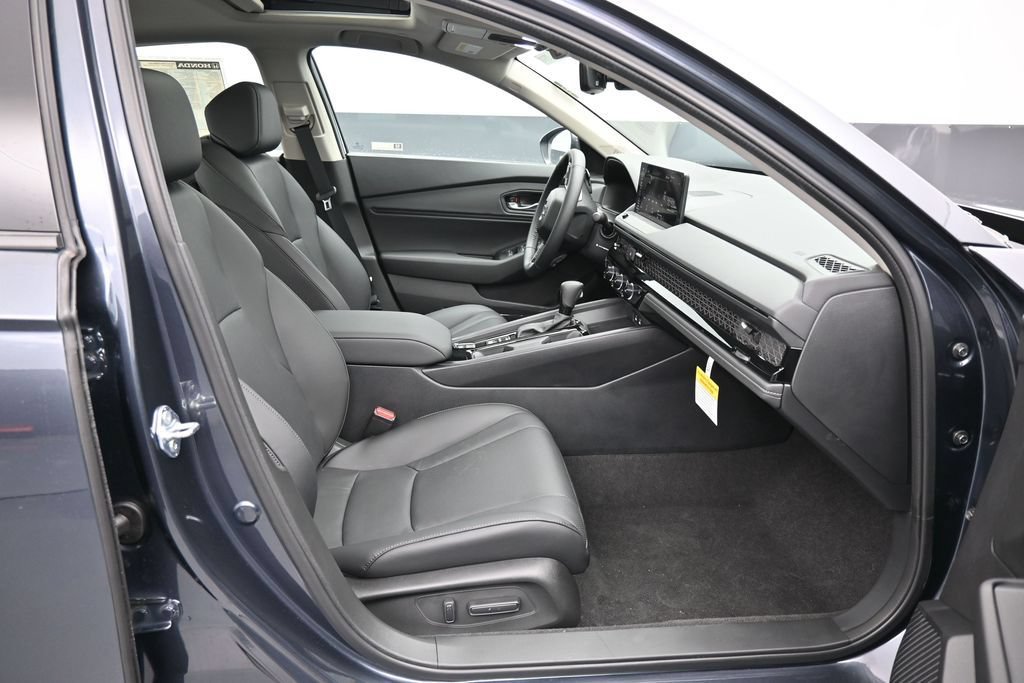 New 2025 Honda Accord EX-L image 34