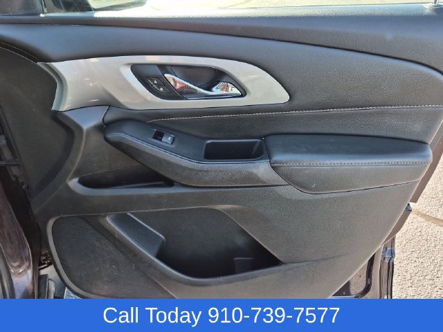 Used 2021 Chevrolet Traverse LT w/ LPO, Floor Liner Package AWD/4WD image 35