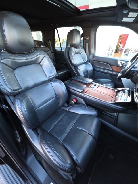 Used 2020 Lincoln Navigator Reserve image 23