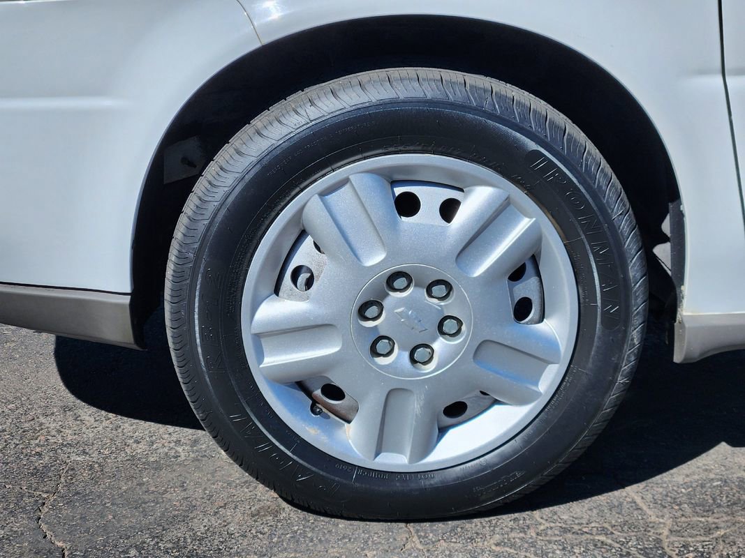 Used 2008 Chevrolet Uplander LS w/ Climate Package image 13