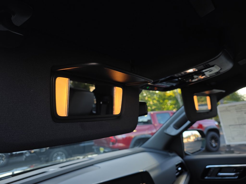 New 2026 Chevrolet Suburban LT w/ Comfort Package image 15