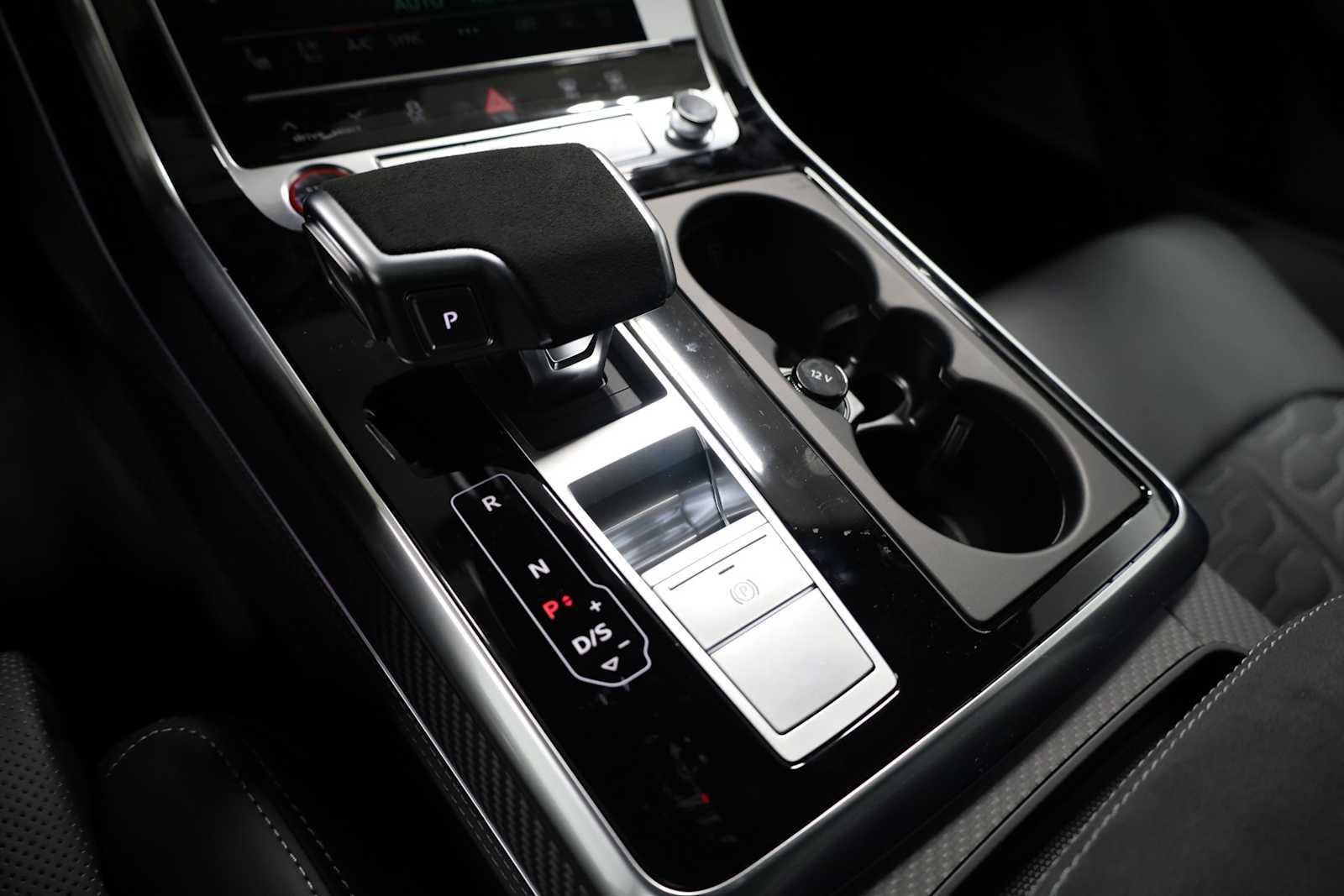 New 2026 Audi RS Q8 performance image 27