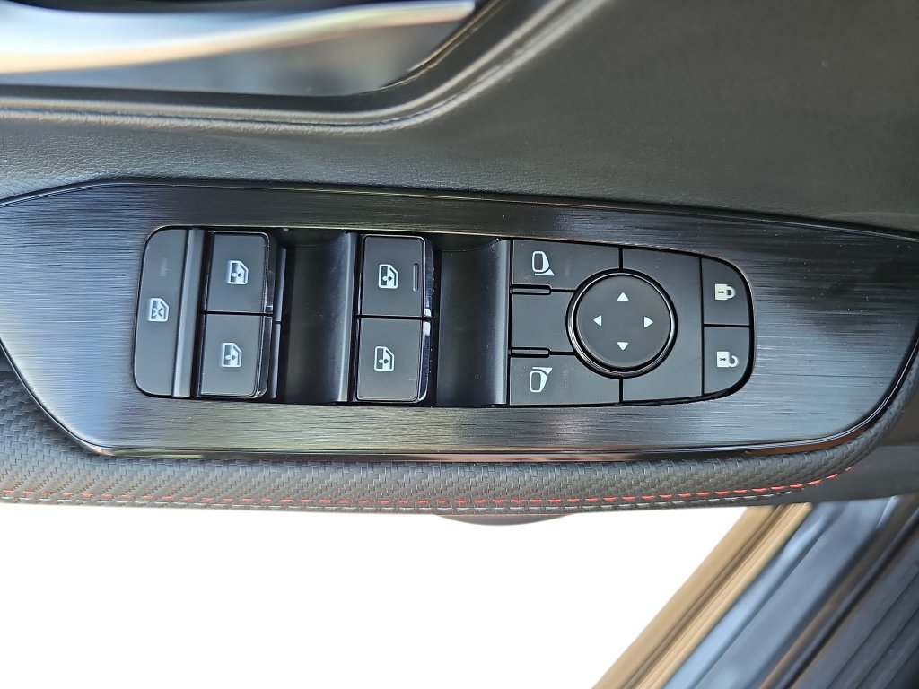 New 2027 Nissan Kicks SR w/ Cold Weather Package FWD image 27