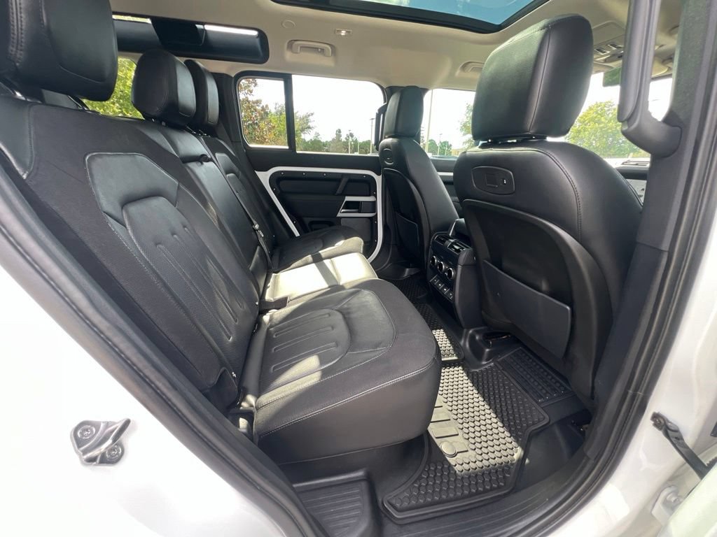 Used 2020 Land Rover Defender 110 SE AWD/4WD image 19
