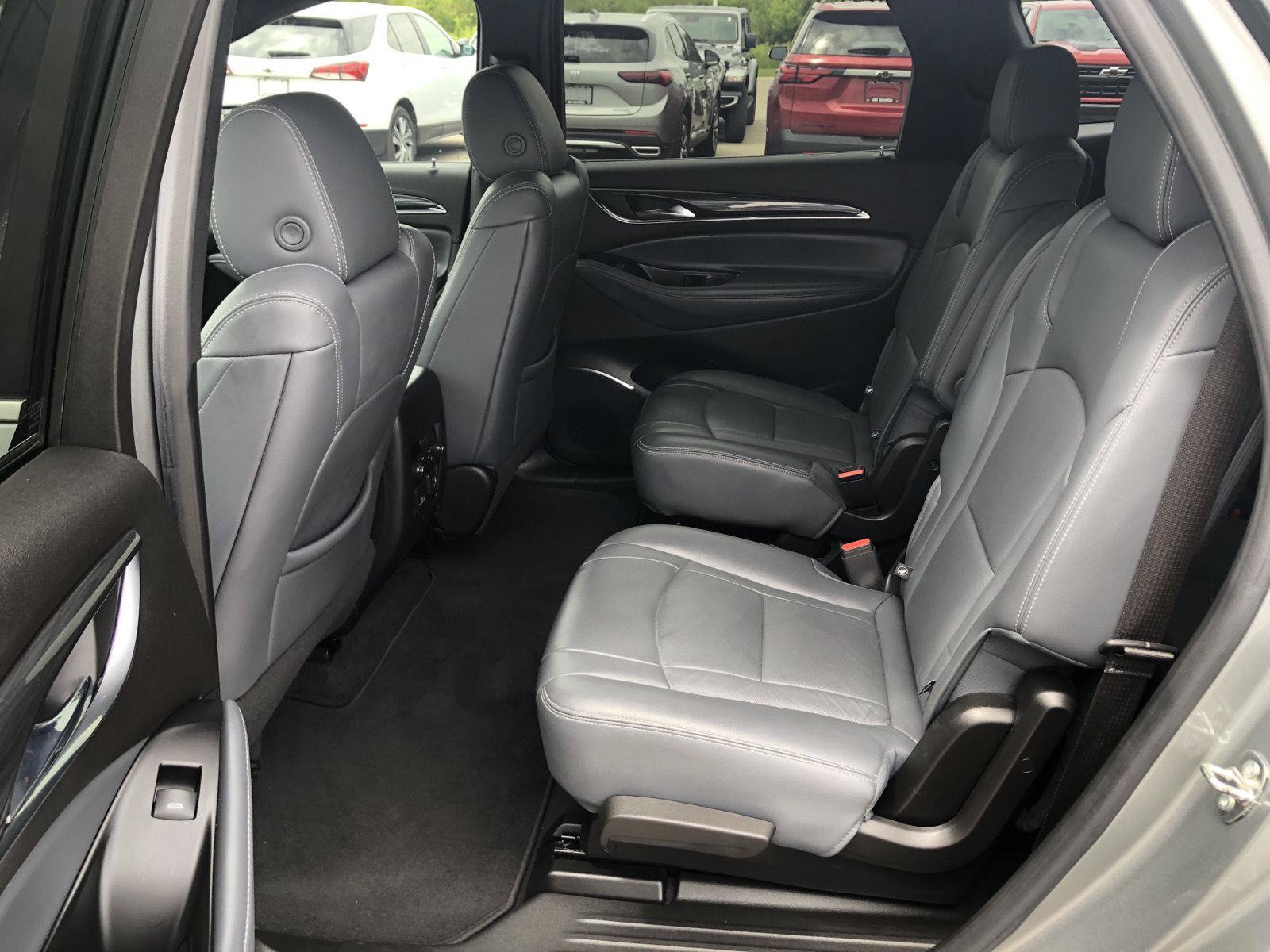 Used 2023 Buick Enclave Premium AWD/4WD image 12