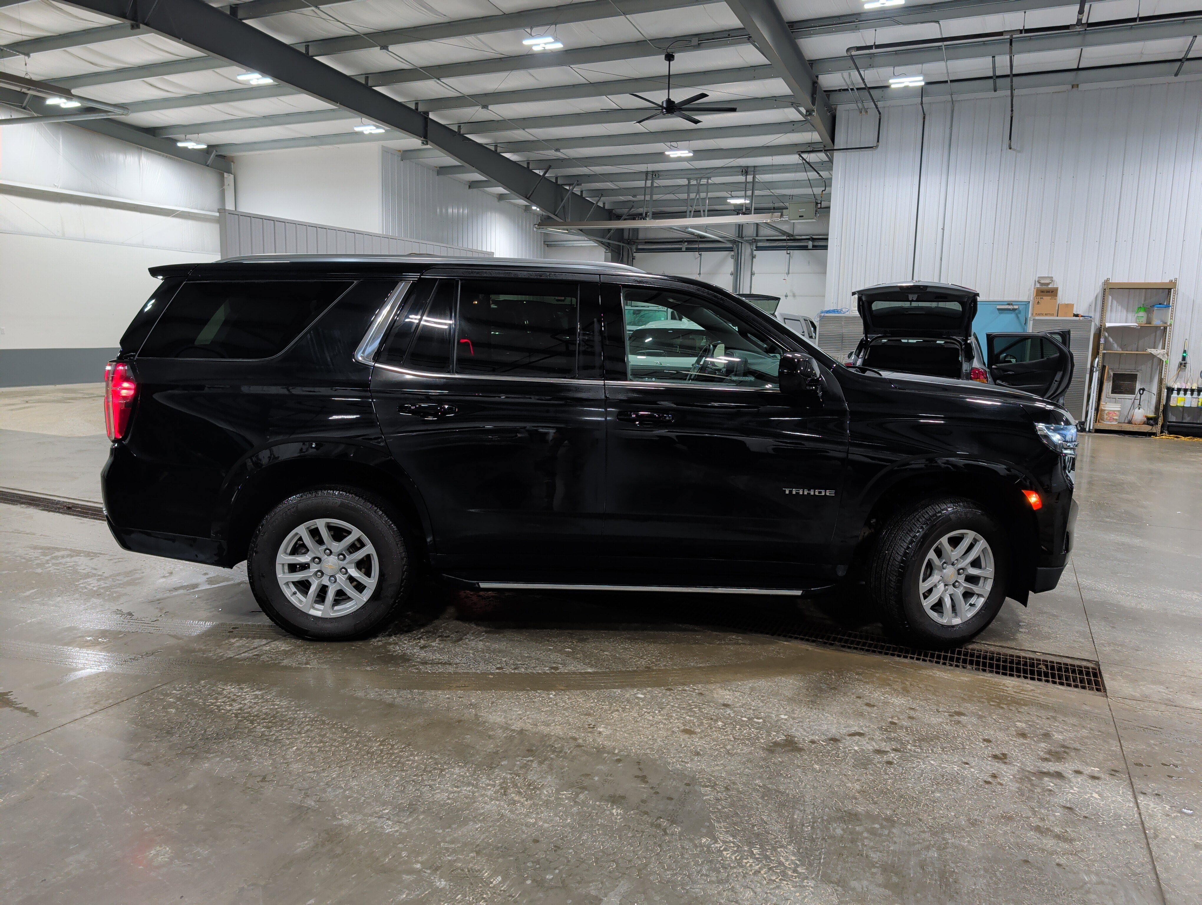 Used 2024 Chevrolet Tahoe LS w/ Driver Alert Package AWD/4WD image 2