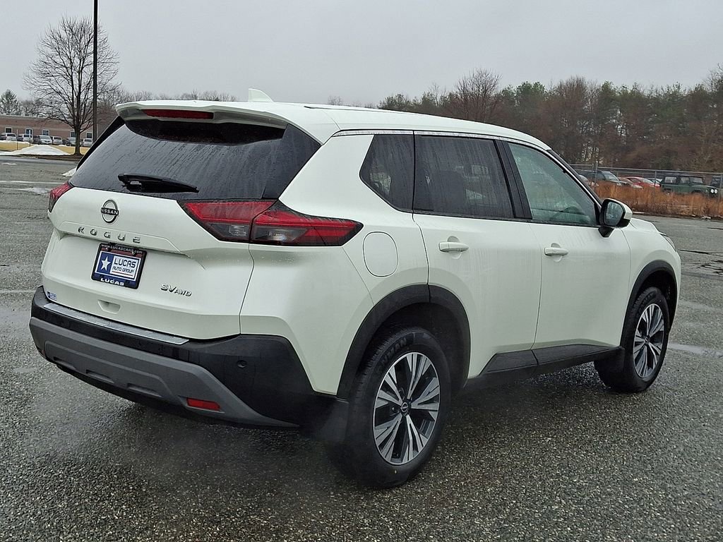 Used 2023 Nissan Rogue SV image 12