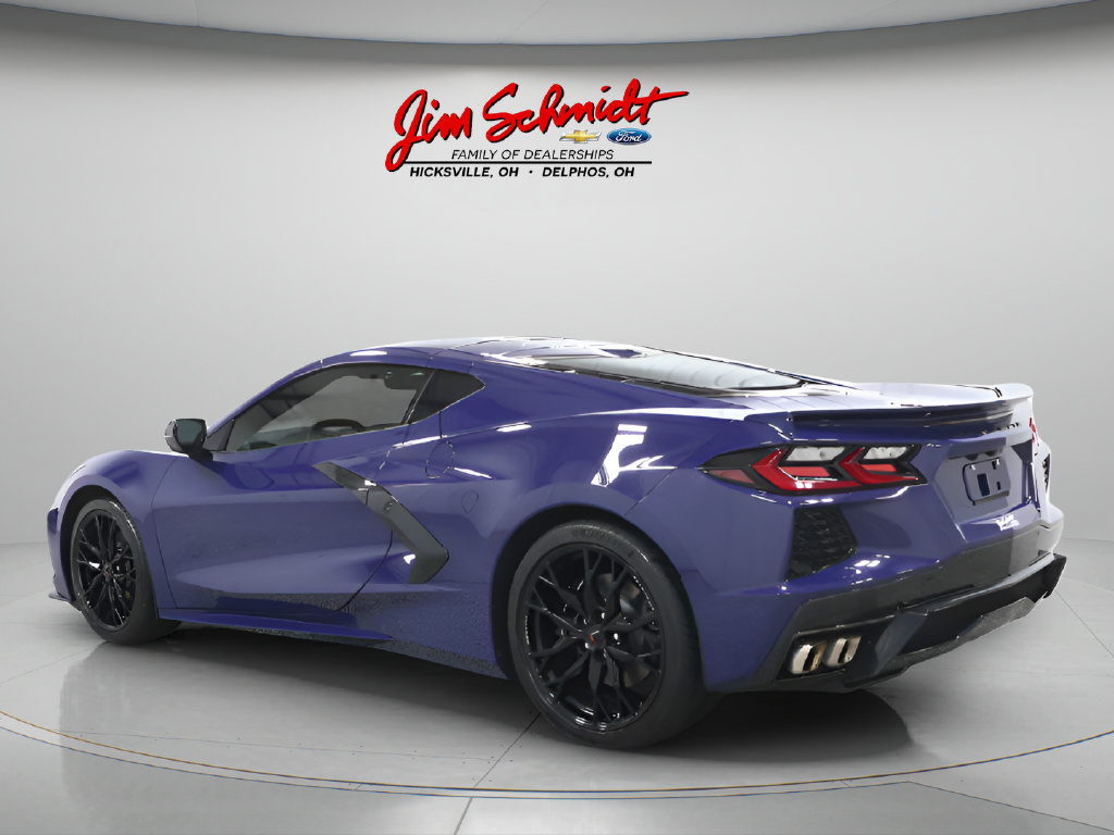 Used 2025 Chevrolet Corvette Stingray Coupe w/ 1LT RWD image 4