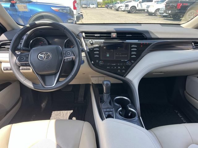 Used 2020 Toyota Camry XLE FWD image 16