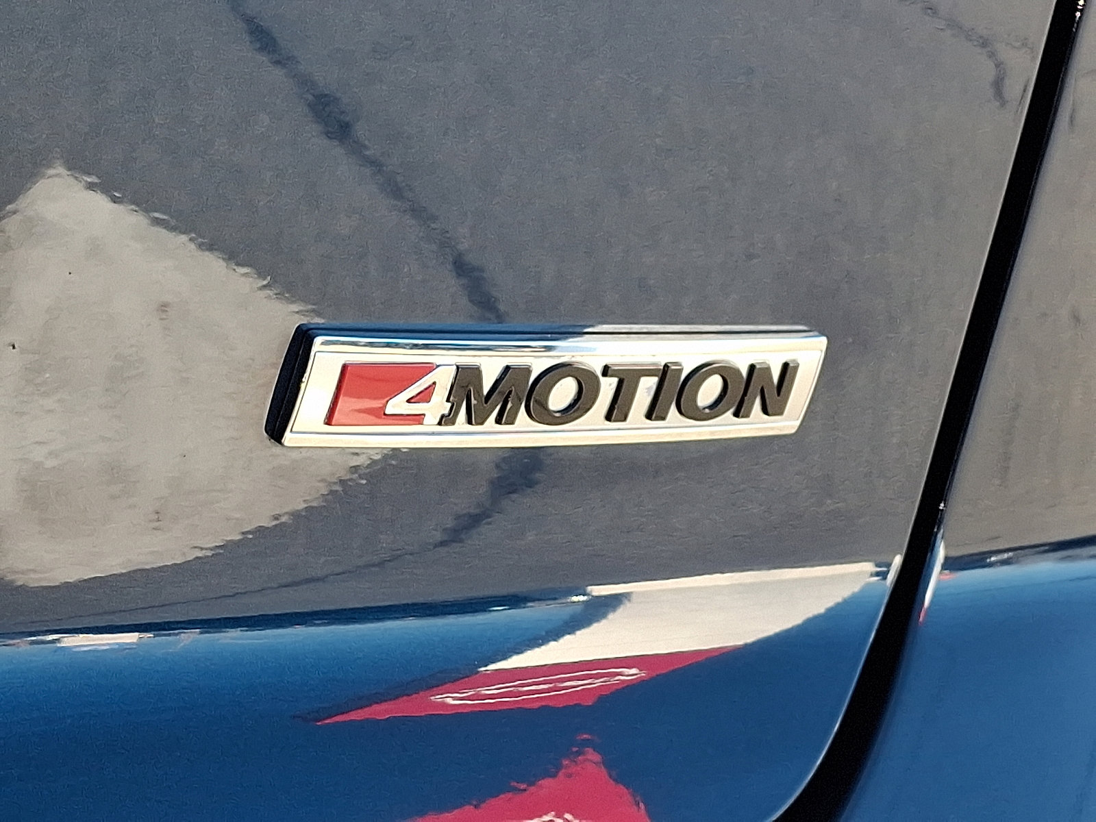 Used 2022 Volkswagen Atlas Cross Sport SEL Premium R-Line image 34