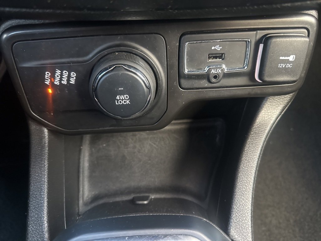 Used 2020 Jeep Renegade Altitude image 21