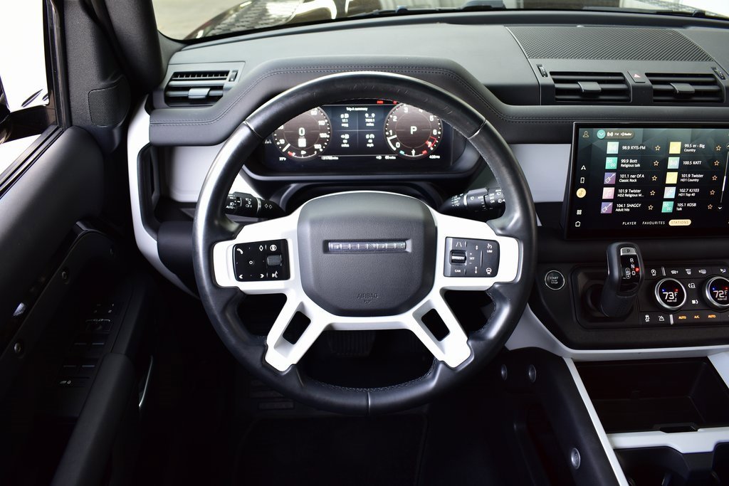 Used 2025 Land Rover Defender 110 S image 43