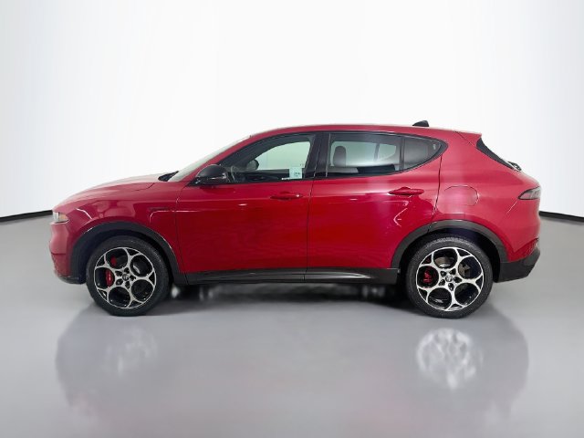 Used 2024 Alfa Romeo Tonale Veloce w/ Premium Interior Package AWD/4WD image 6