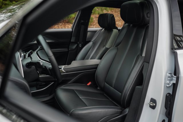 Used 2024 Cadillac Lyriq Tech image 22