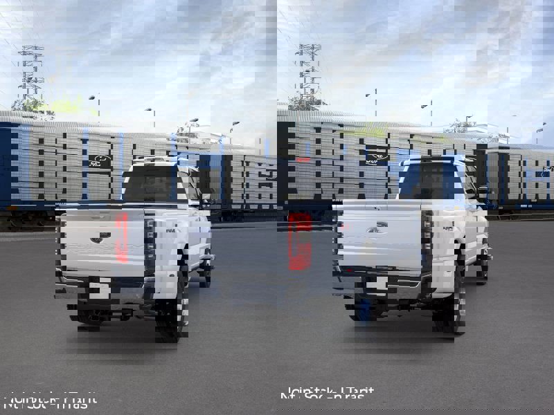 New 2026 Ford F450 4x4 Crew Cab Super Duty image 8
