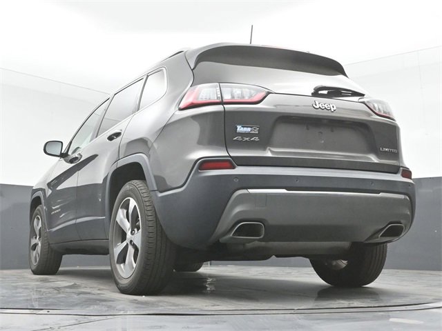 Used 2019 Jeep Cherokee Limited image 40
