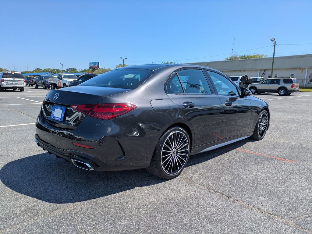 Used 2024 Mercedes-Benz C 300 Sedan image 4