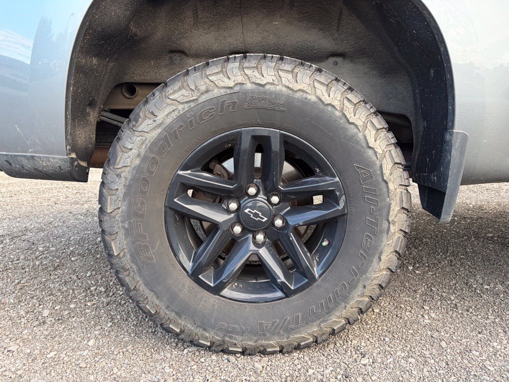 Used 2021 Chevrolet Silverado 1500 LT Trail Boss w/ Convenience Package II AWD/4WD image 11