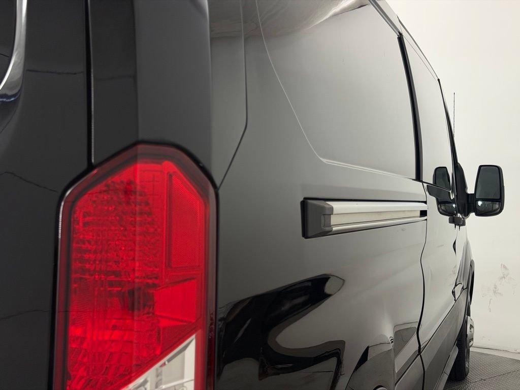 Used 2020 Ford Transit 250 Low Roof AWD image 26