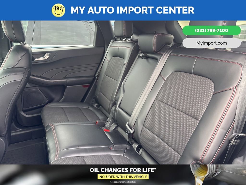 Used 2024 Ford Escape ST-Line w/ Tech Pack #1 AWD/4WD image 24