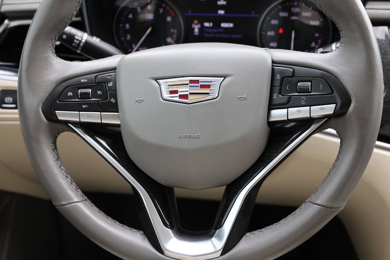 Used 2022 Cadillac XT6 Premium Luxury w/ Technology Package AWD/4WD image 18