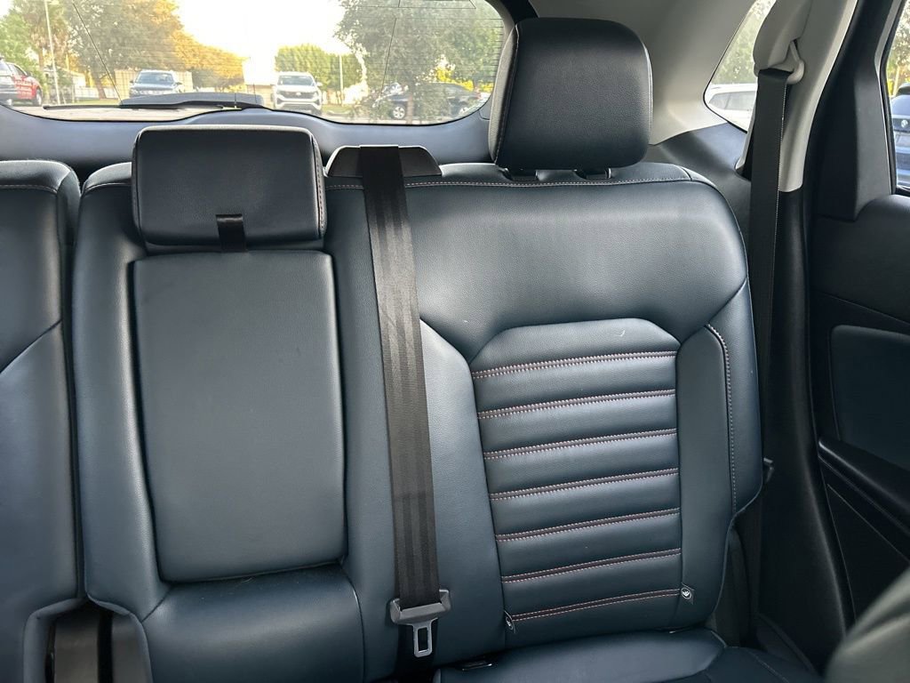 Used 2023 Ford Edge SEL w/ Sport Appearance Package image 13