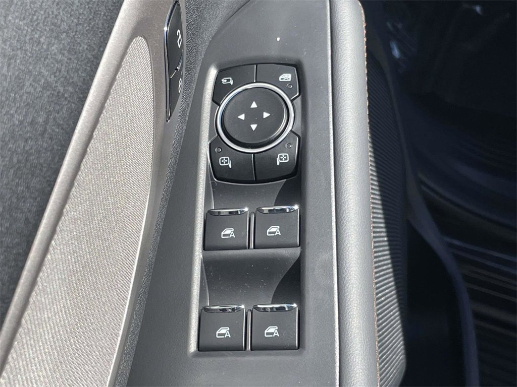 New 2025 Ford Expedition Active image 14