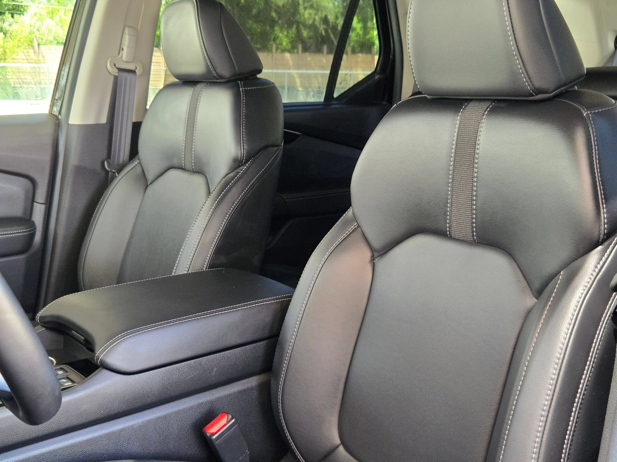 Used 2025 Honda Pilot EX-L image 13