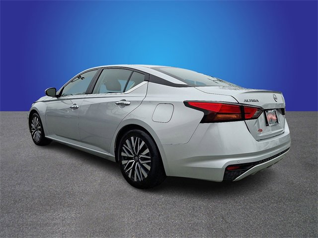 Used 2024 Nissan Altima 2.5 SV image 7