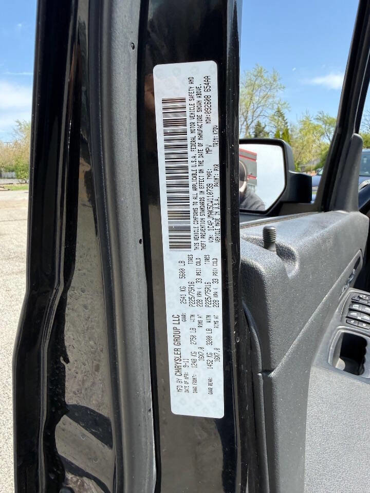 Used 2012 Jeep Liberty Sport AWD/4WD image 11