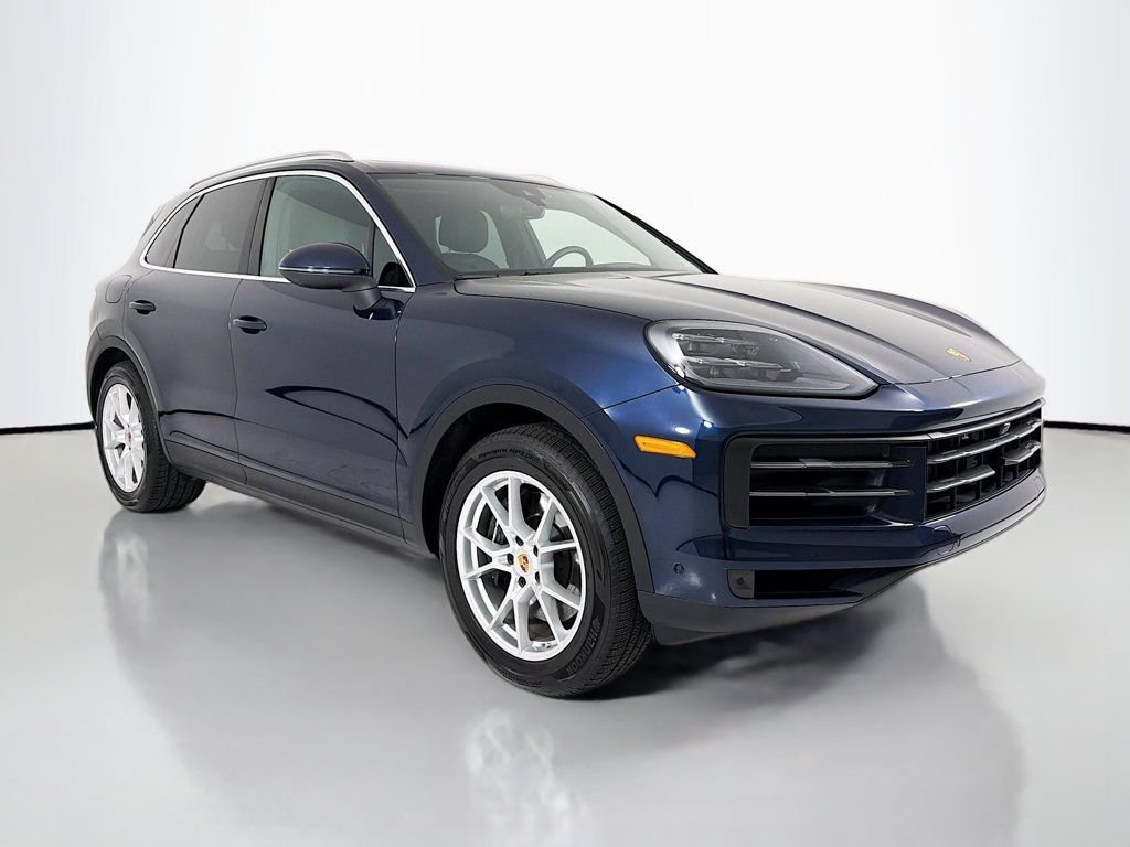 Certified 2025 Porsche Cayenne AWD/4WD image 7