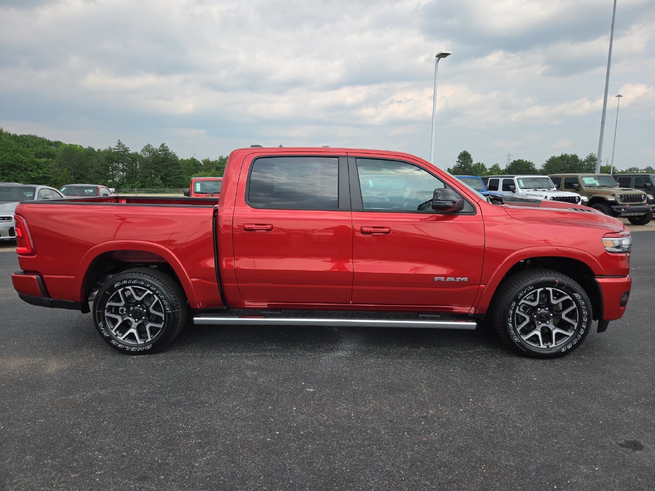 New 2026 RAM 1500 Laramie w/ Sport Appearance Package AWD/4WD image 8