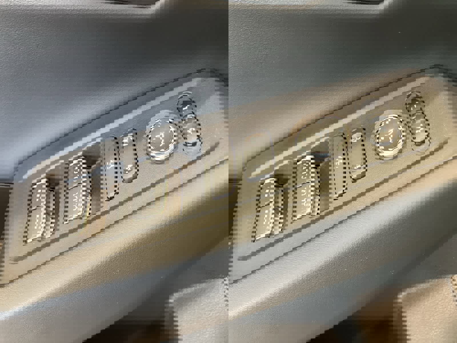 Used 2023 Honda Accord EX image 14