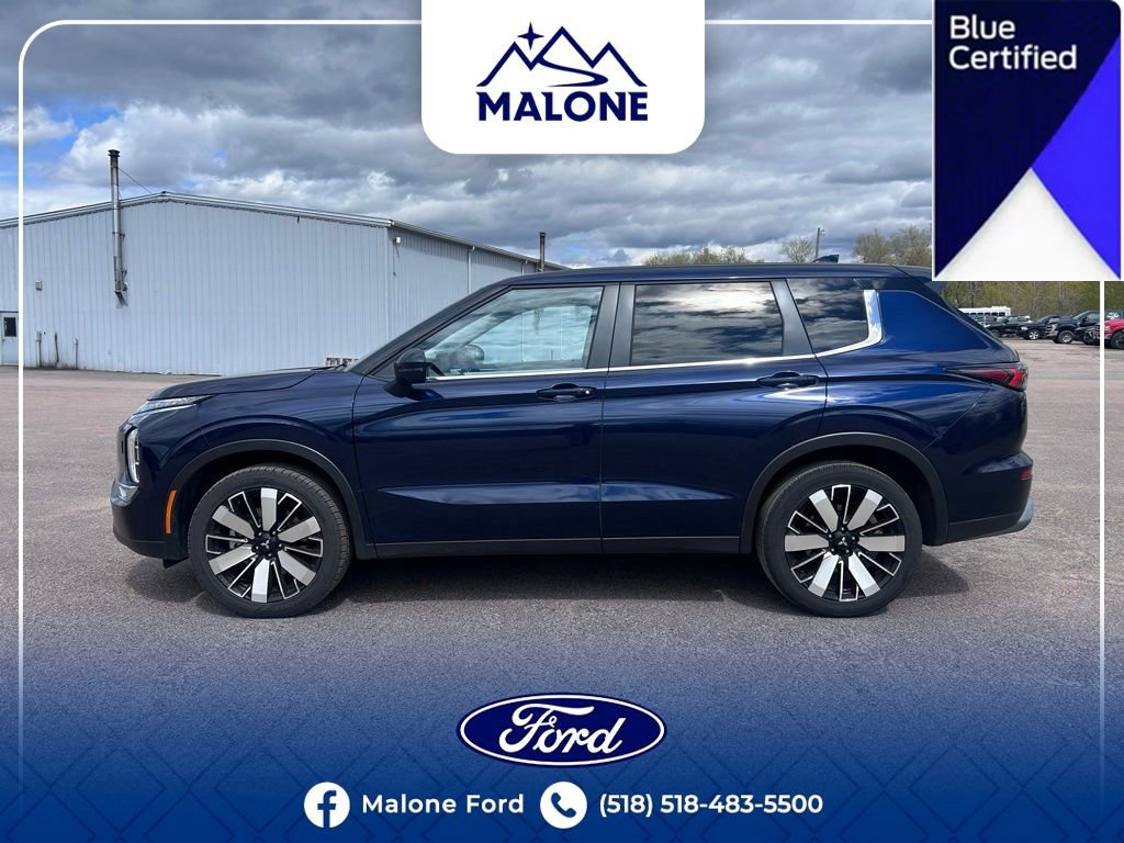 Used 2025 Mitsubishi Outlander SE AWD/4WD image 2