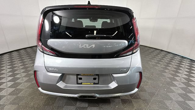 Used 2023 Kia Soul GT-Line FWD image 4