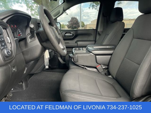 Used 2020 Chevrolet Silverado 1500 Custom w/ Custom Value Package image 17