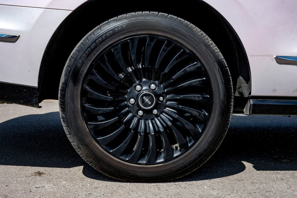 Used 2018 Lincoln Navigator Black Label image 61