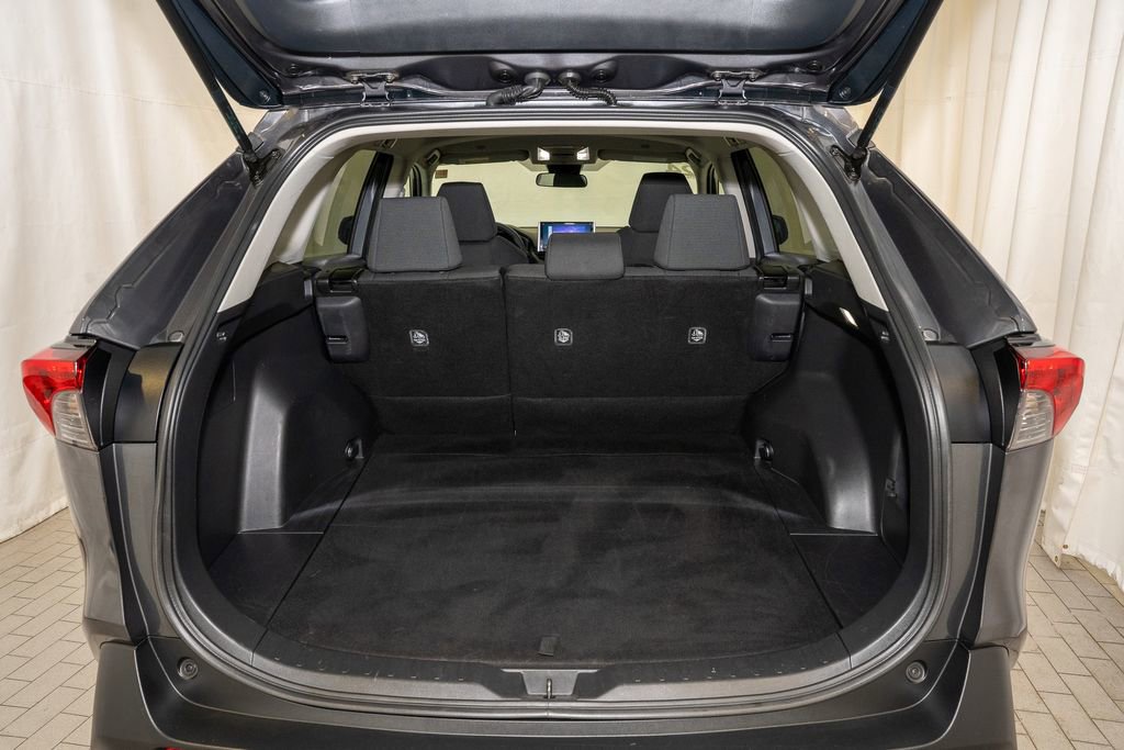 Used 2024 Toyota RAV4 LE image 5