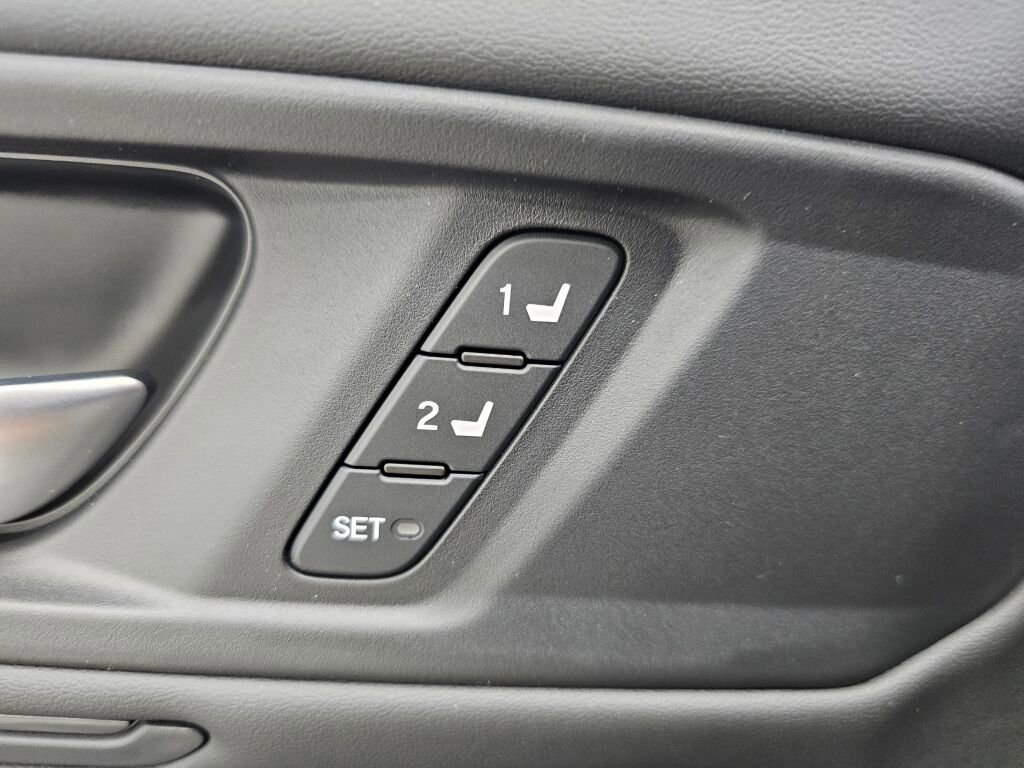 New 2025 Honda Accord Sport image 18