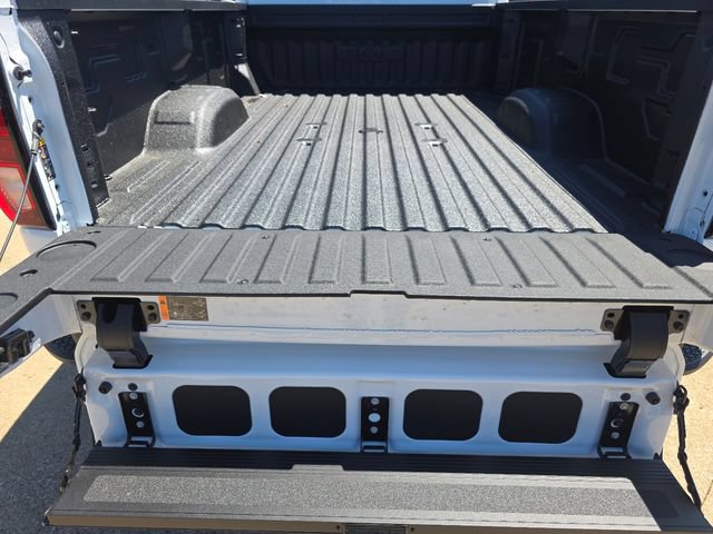 New 2026 GMC Sierra 3500 SLE AWD/4WD image 21