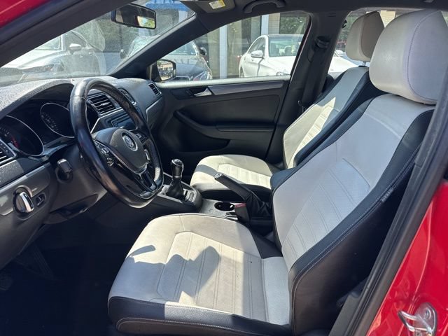 Used 2016 Volkswagen Jetta Sport FWD image 9