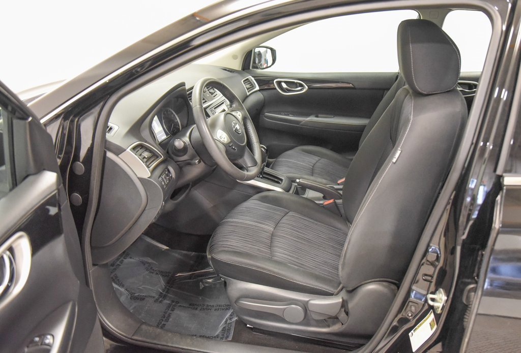 Used 2017 Nissan Sentra SV image 2