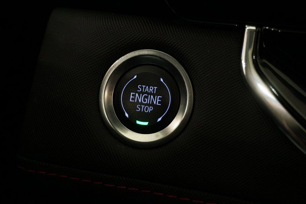 Used 2024 Chevrolet Colorado Z71 w/ Z71 Convenience Package 2 image 17